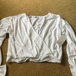 NWT Tobi long-sleeve crop top